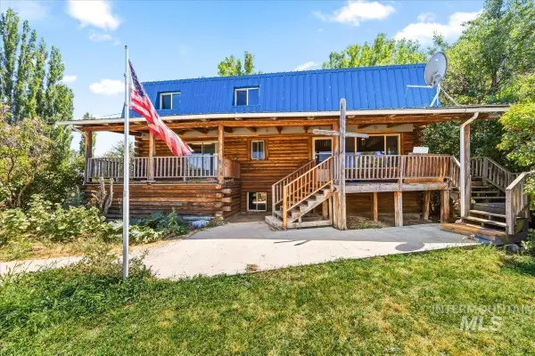 14211 Lake Shore Dr., Nampa, ID 83686
