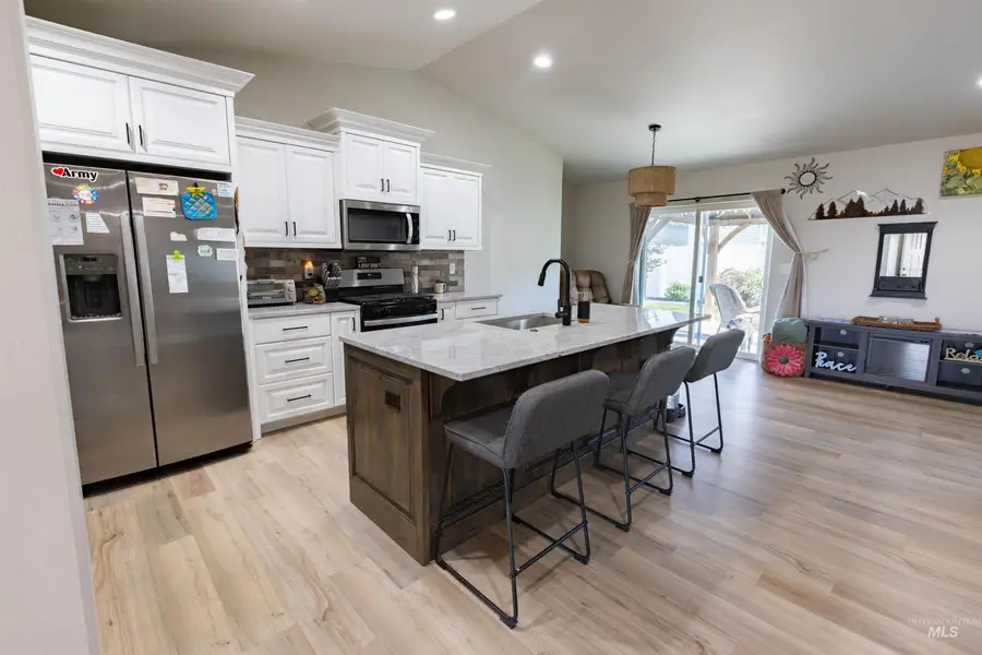 357 Oriole Ave, Twin Falls, ID 83301 - #2