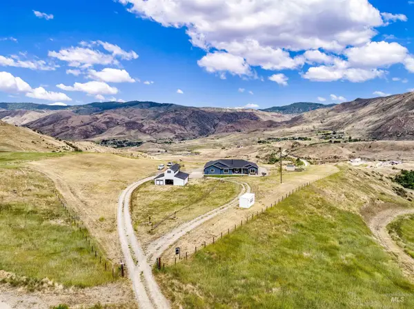 34 Deirdre Dr, Horseshoe Bend, ID 83629
