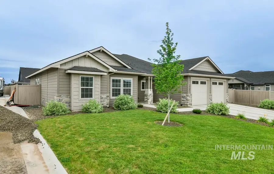 2391 S Kren Ave, Nampa, ID 83686 - #2