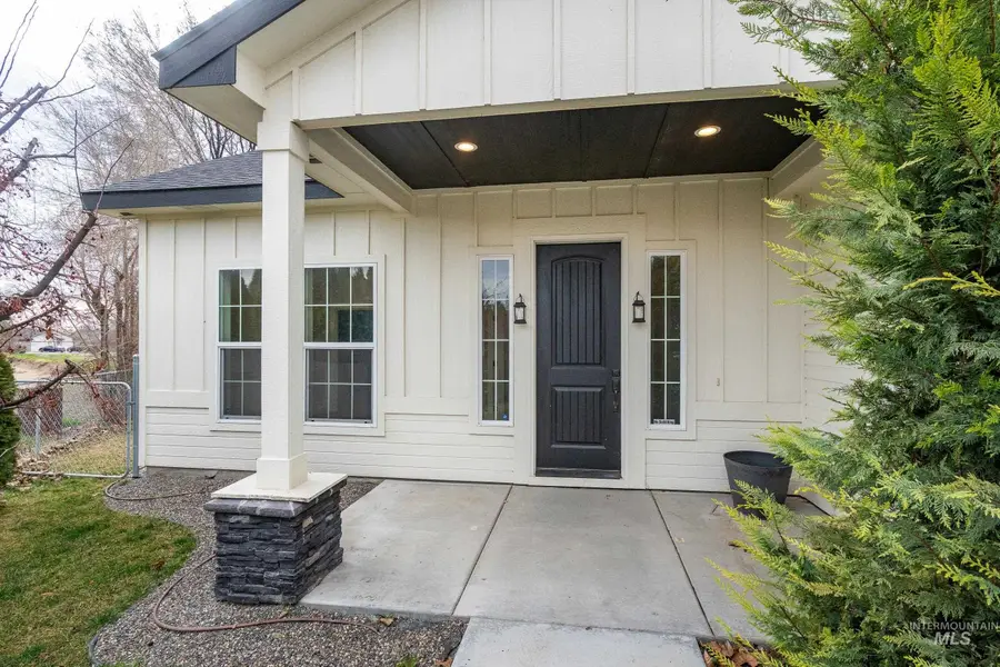 1623 W Young Ave, Nampa, ID 83651 - #3