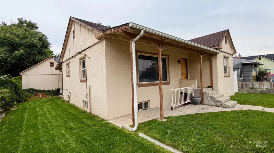 611 16th Ave North, Nampa, ID 83687 - #2