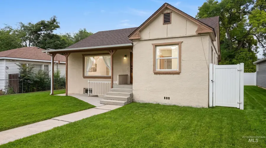 611 16th Ave North, Nampa, ID 83687 - #3