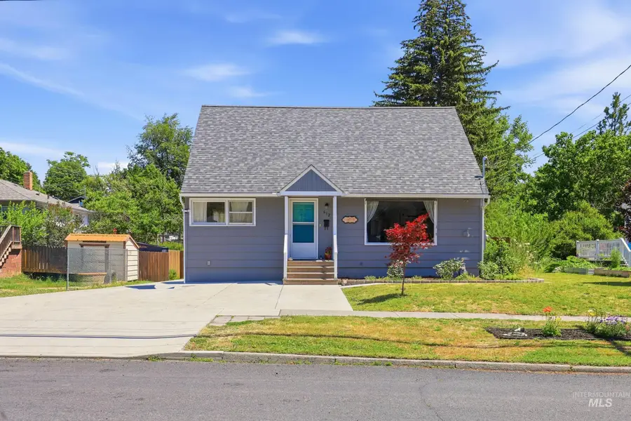 612 S Logan, Moscow, ID 83843 - #2