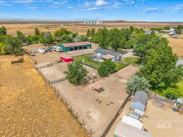 3582 NW Dutton Way, Mountain Home, ID 83647