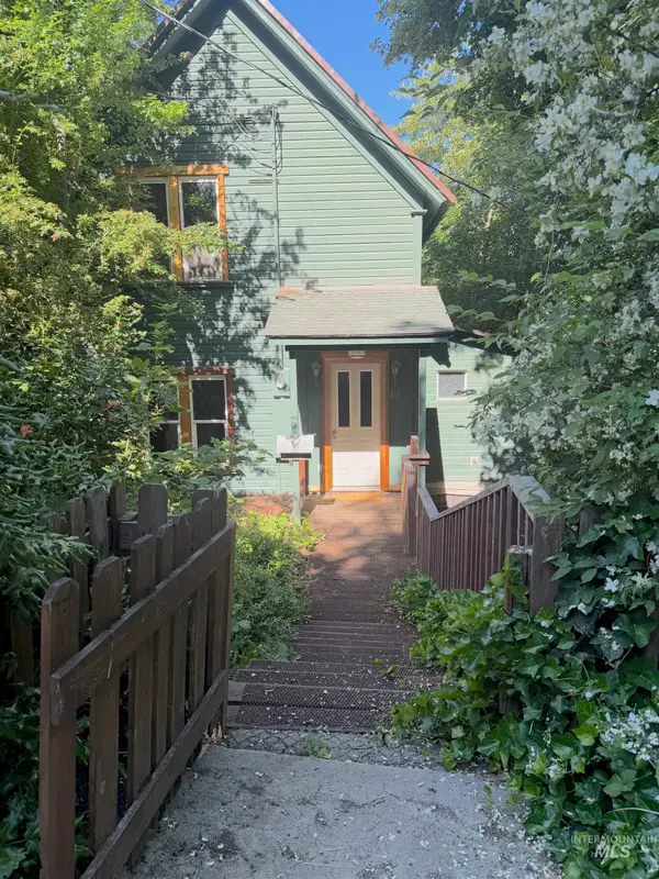 219 N Washington, Moscow, ID 83843