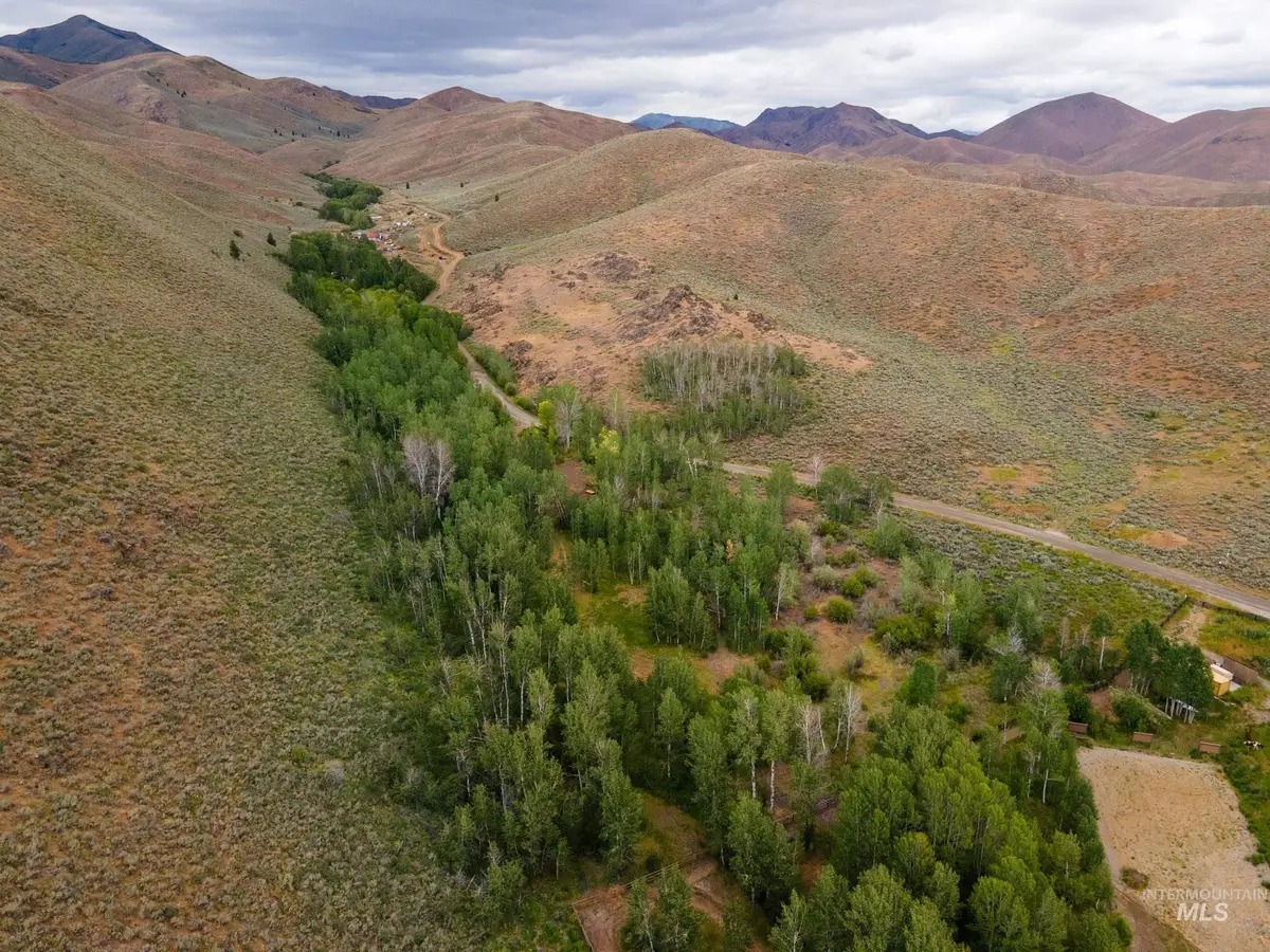 135 Bullion Gulch Rd, Hailey, ID 83333 - #1