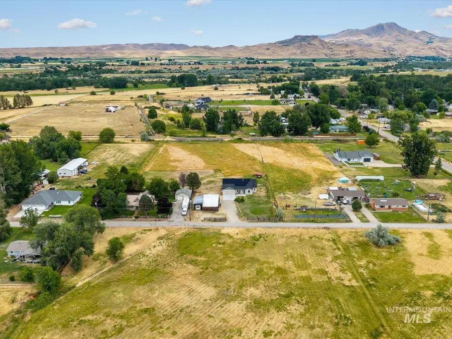 1900 Thomas Ln, Emmett, ID 83617 - #2