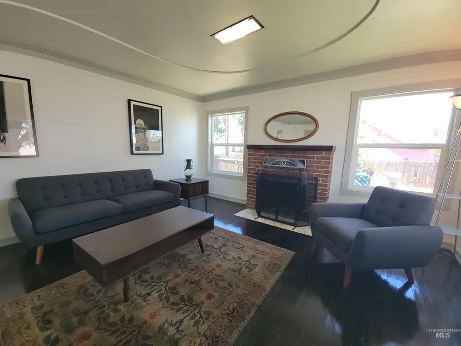 715 E Lincoln Ave, Nampa, ID 83686 - #3