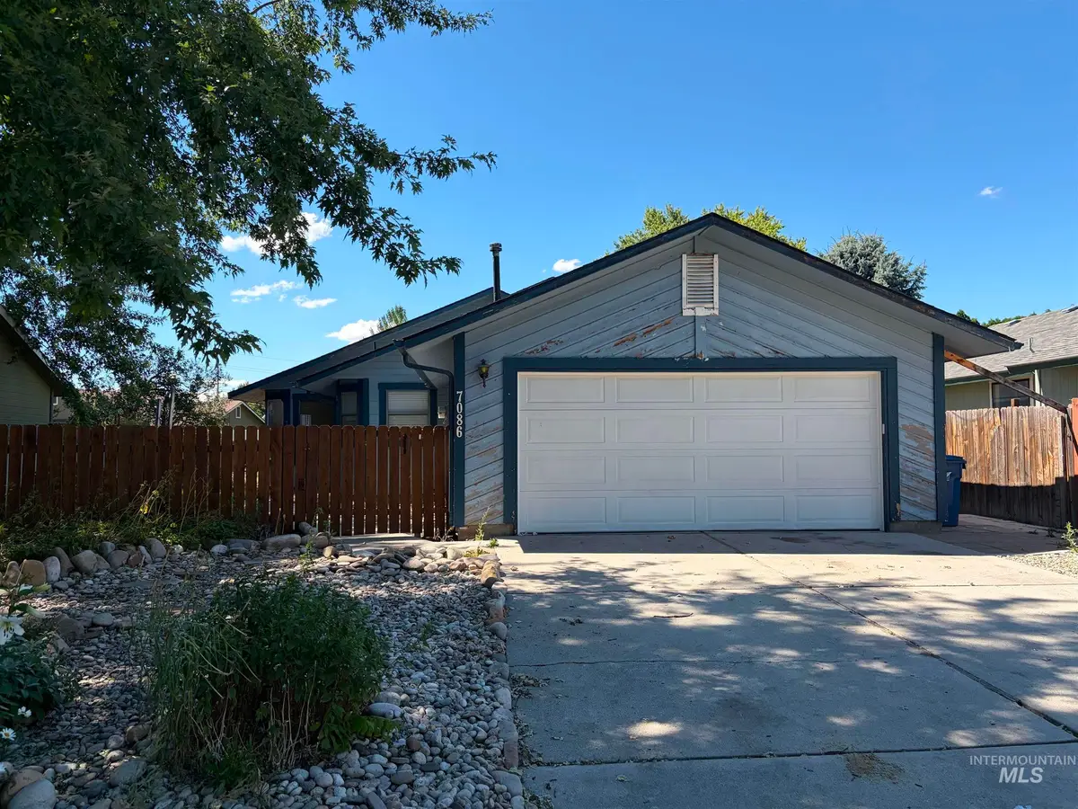7086 W Belhaven Dr, Boise, ID 83714 - #1
