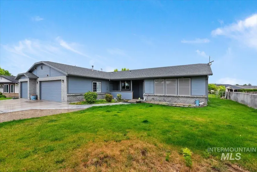 1100 Burnett Dr #225, Nampa, ID 83651 - #3