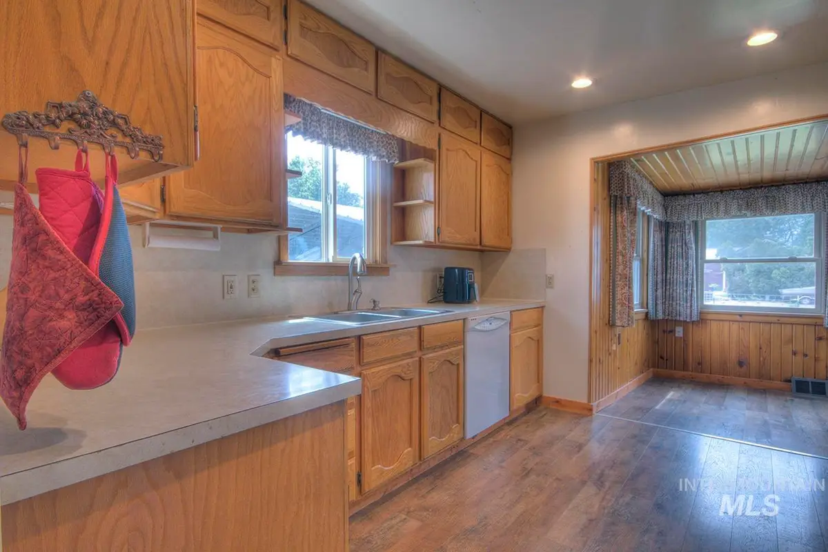 351 W Main Street South, Vale, OR 97918 - #1