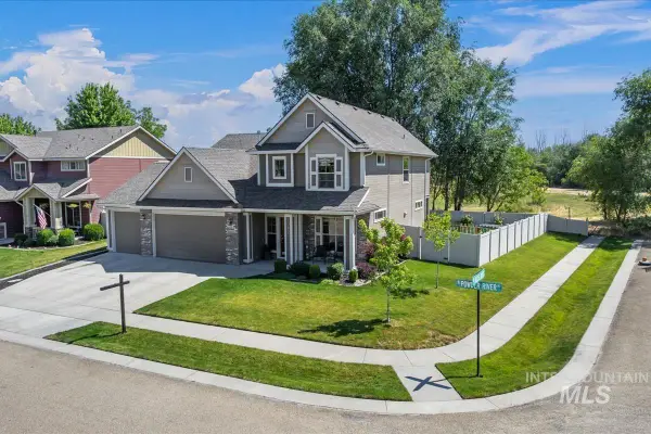 1082 N Powder River Drive, Middleton, ID 83644