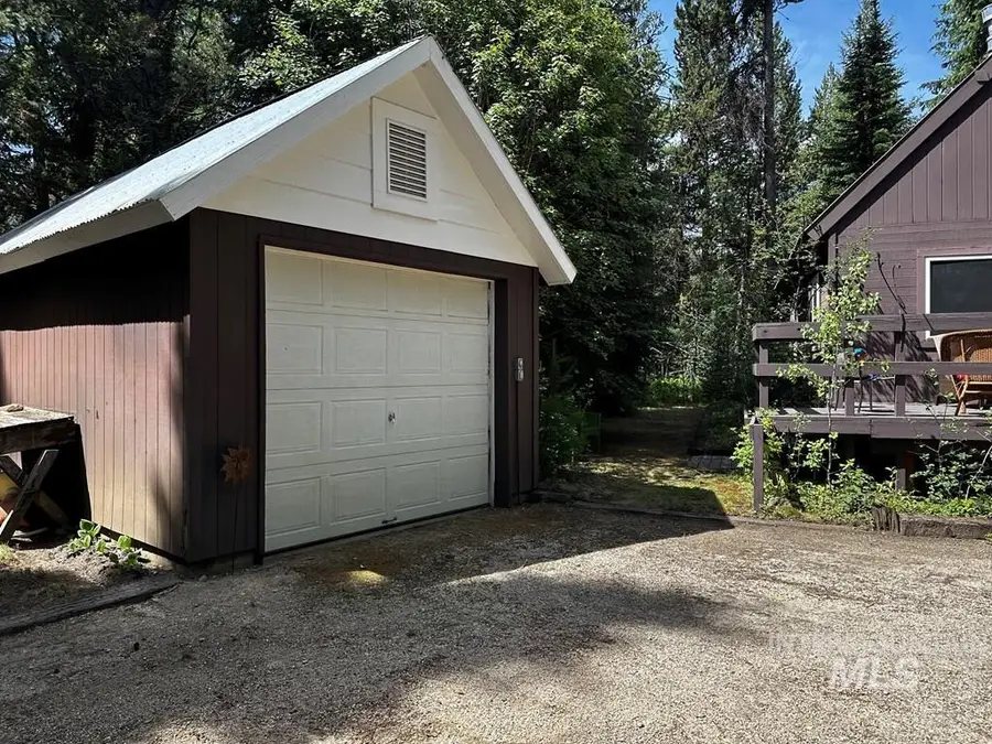 12872 Hereford Rd, Donnelly, ID 83615 - #3