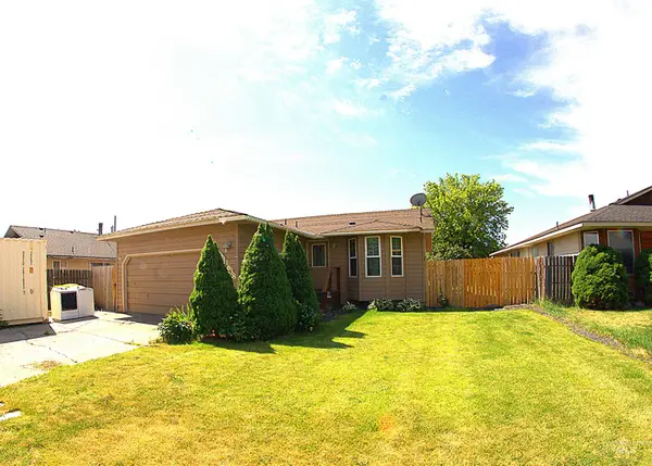 1638 SW 1st Pl, Ontario, OR 97914