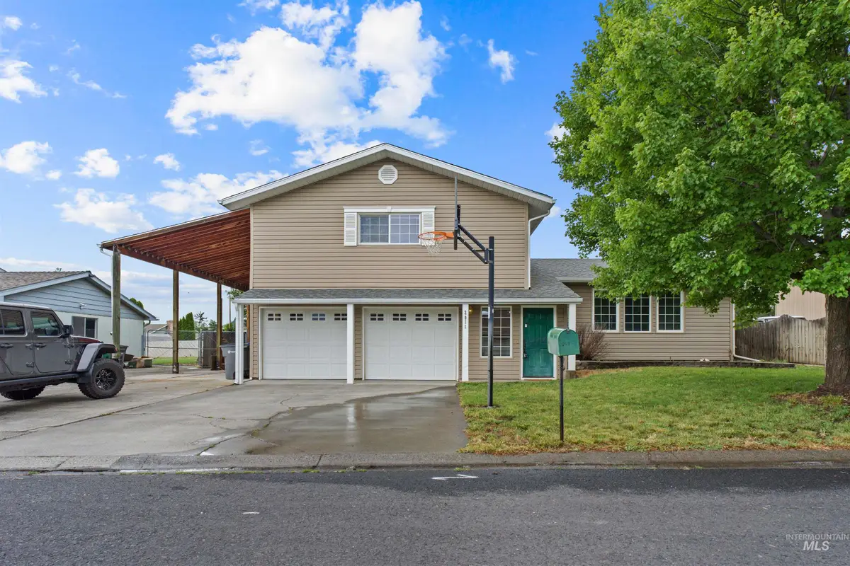 2011 Birch Dr., Lewiston, ID 83501 - #1