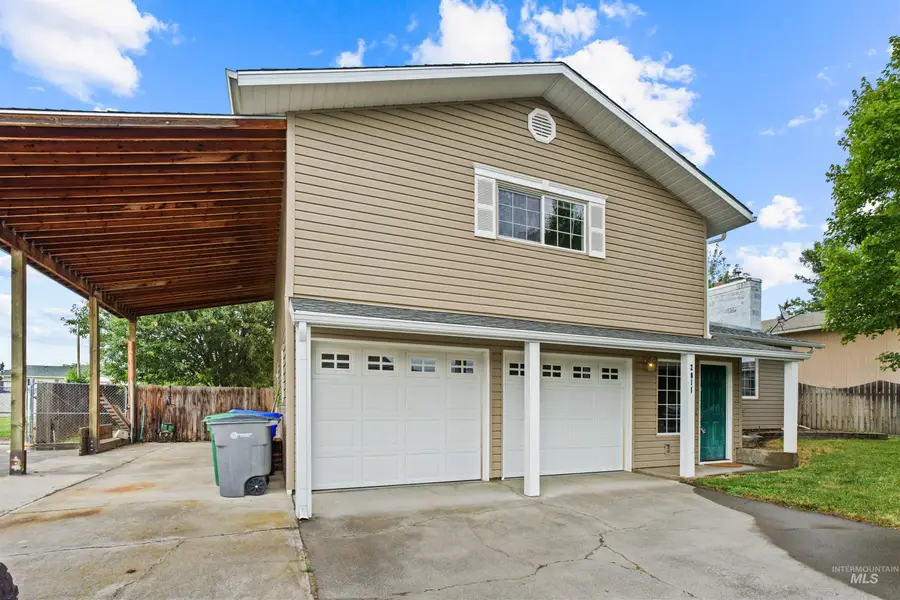 2011 Birch Dr., Lewiston, ID 83501 - #3