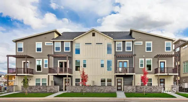 3143 N Network, Boise, ID 83704