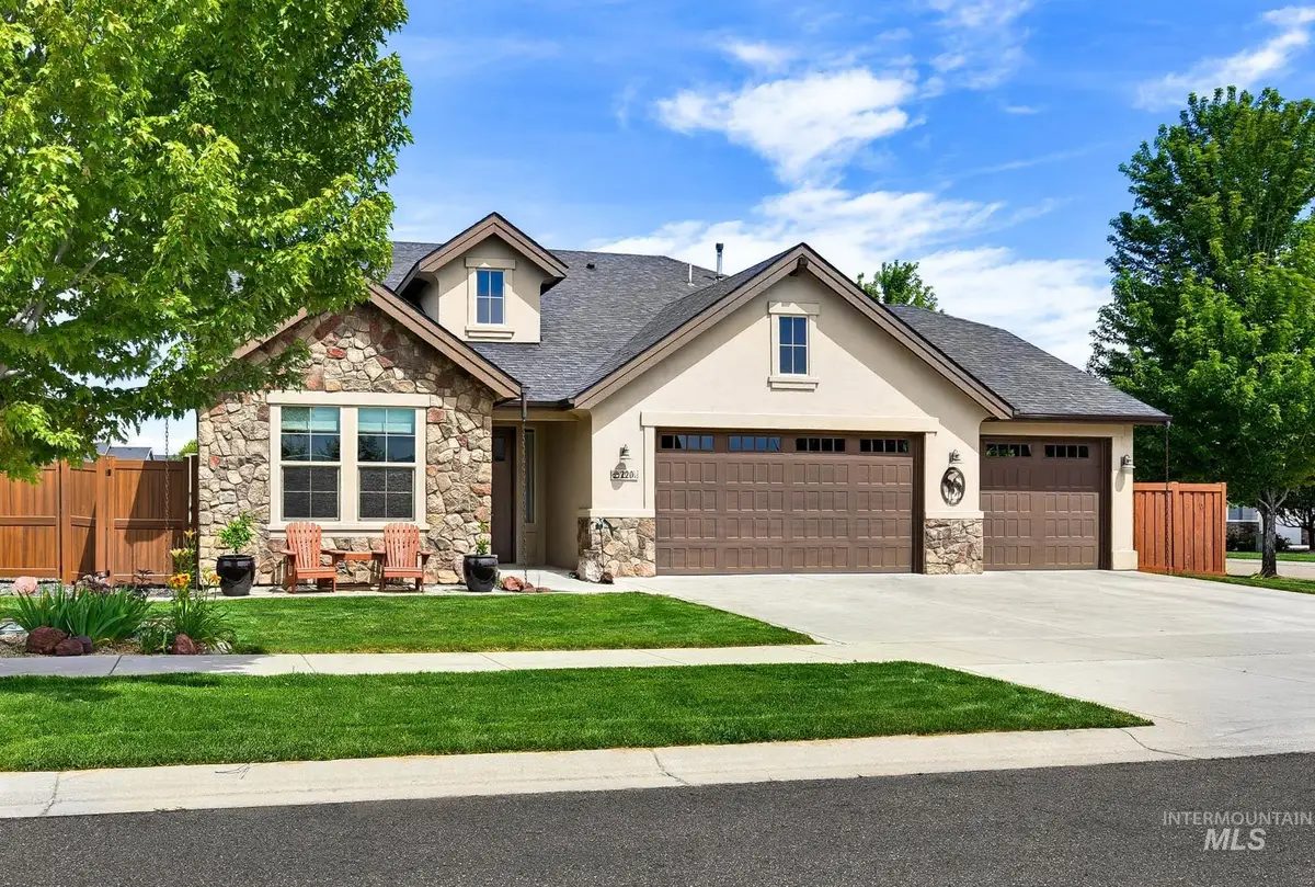 220 S Wildgrass, Star, ID 83669 - #1