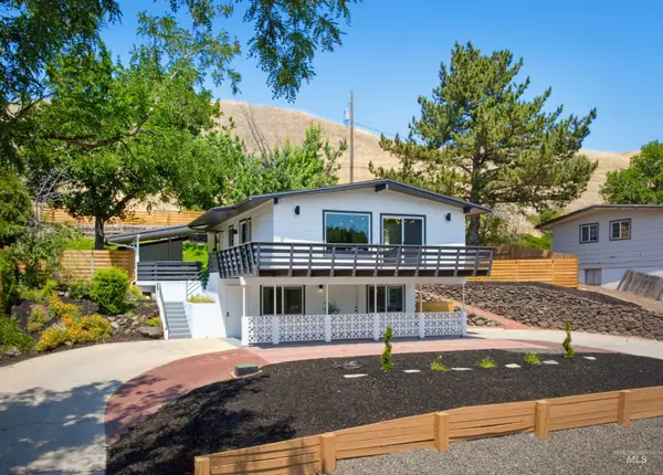 2831 N Bogus Basin Rd, Boise, ID 83702