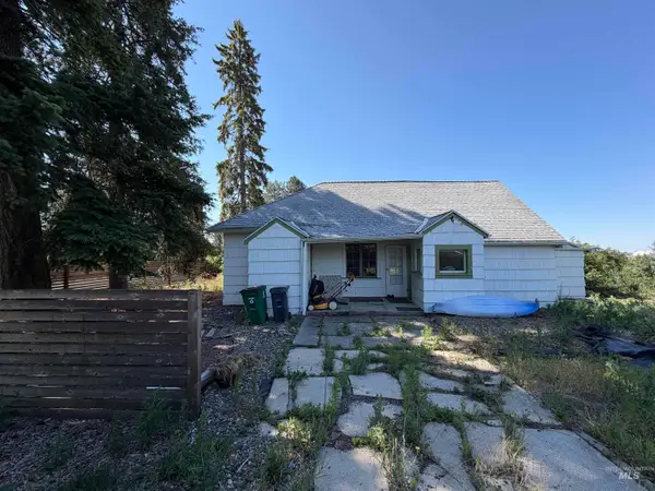 1021 Orchard Ave., Moscow, ID 83843