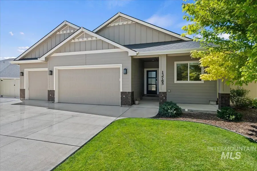 13765 Pillar Rock St, Caldwell, ID 83607 - #3