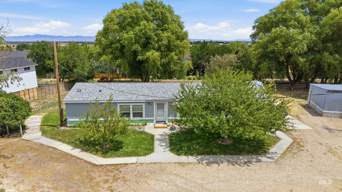 7422 Track Rd, Nampa, ID 83686 - #1