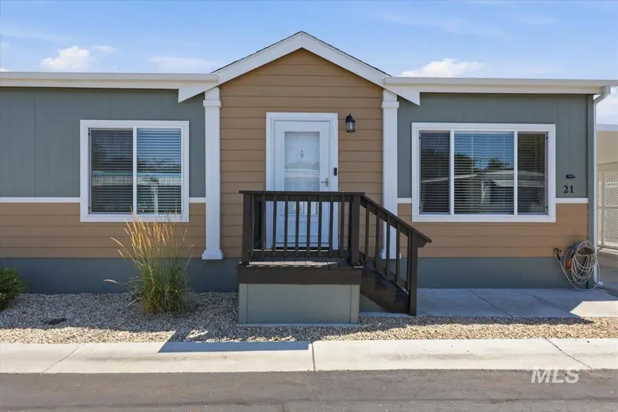 914 N Midland Blvd Trlr 21, Nampa, ID 83651 - #2