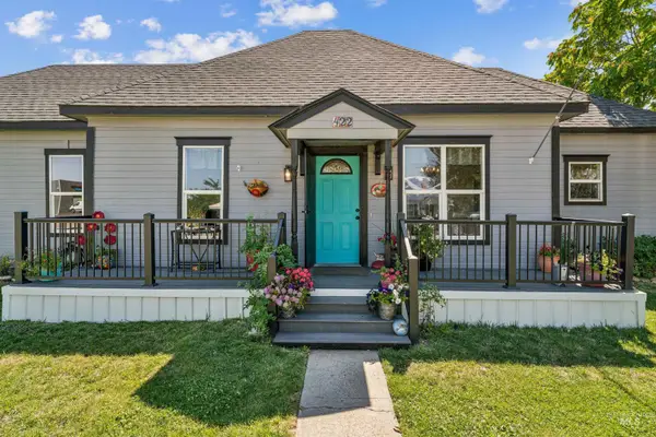 422 Maple Avenue, Emmett, ID 83617