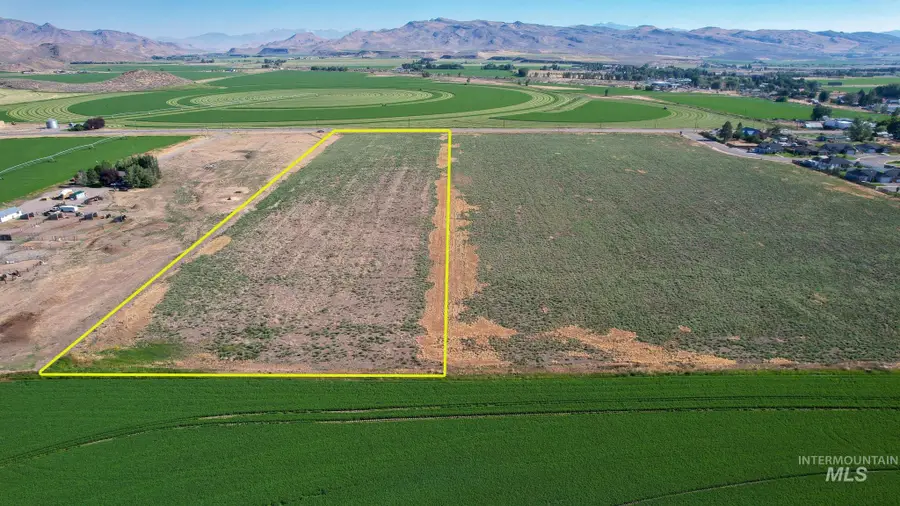 19561 Queens Crown Rd, Carey, ID 83320 - #2