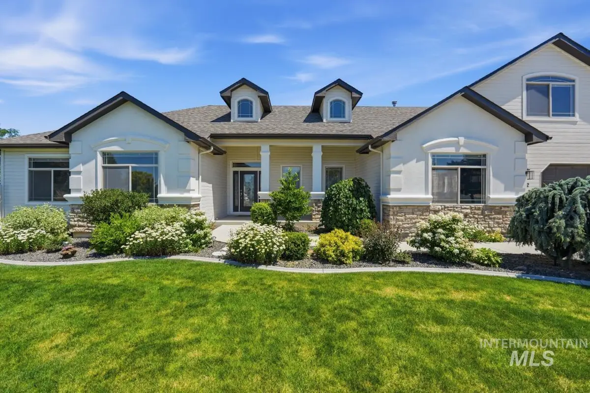 22 N Burlington Dr, Nampa, ID 83687 - #1