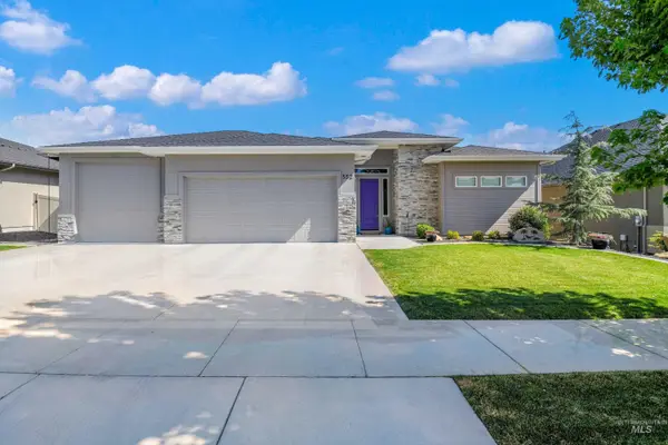 552 W W Buroak Drive, Meridian, ID 83642