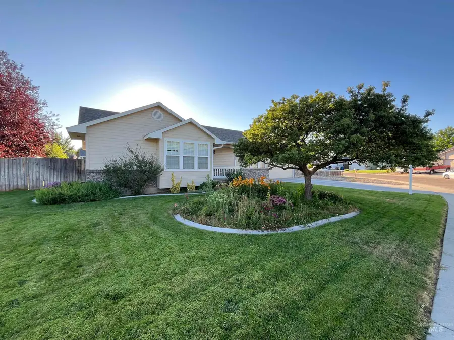 503 Purple Sage Dr, Nampa, ID 83651 - #2