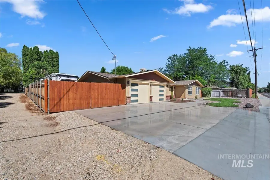 935 N Edgewood Lane, Eagle, ID 83616 - #3