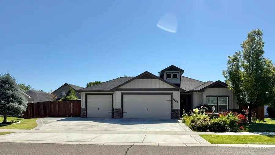 1106 S Spring Valley Dr, Nampa, ID 83686 - #3
