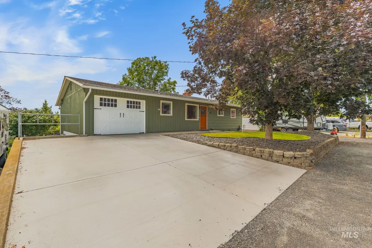 916 Cedar Dr, Lewiston, ID 83501 - #1