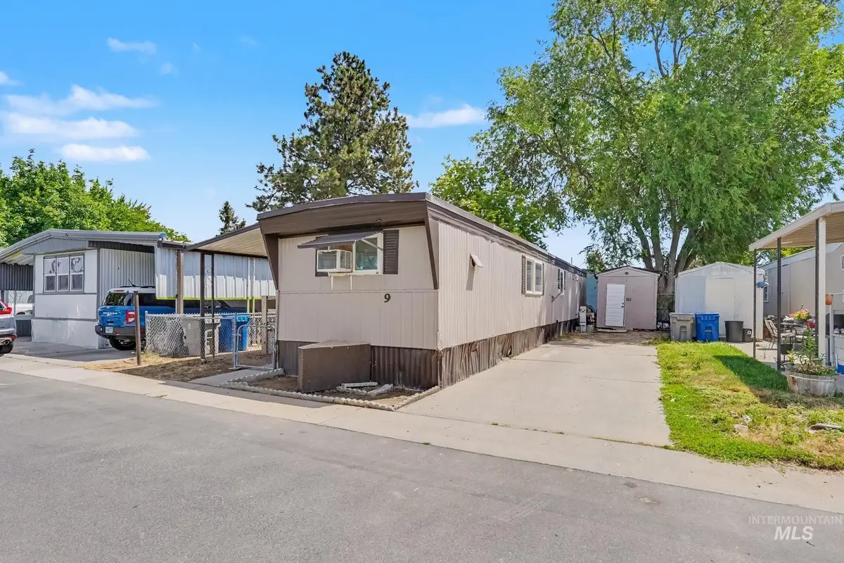 1410 W. Flamingo Avenue #Trlr 9, Nampa, ID 83651 - #1