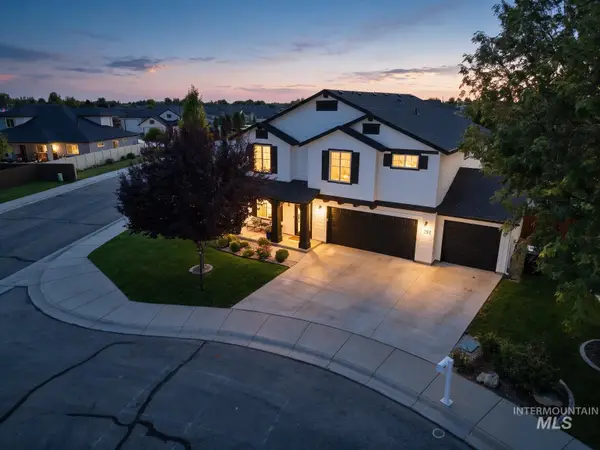 792 W Bird Wing Dr, Meridian, ID 83646