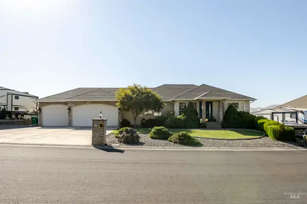 331 Reservoir Dr, Lewiston, ID 83501