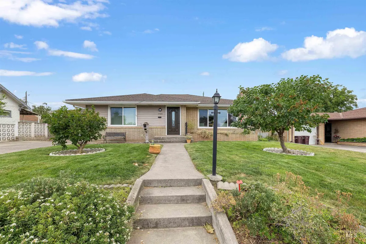 1326 6th Street, Clarkston, WA 99403 - #1