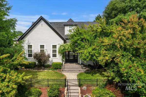1155 N Ballantyne, Eagle, ID 83616