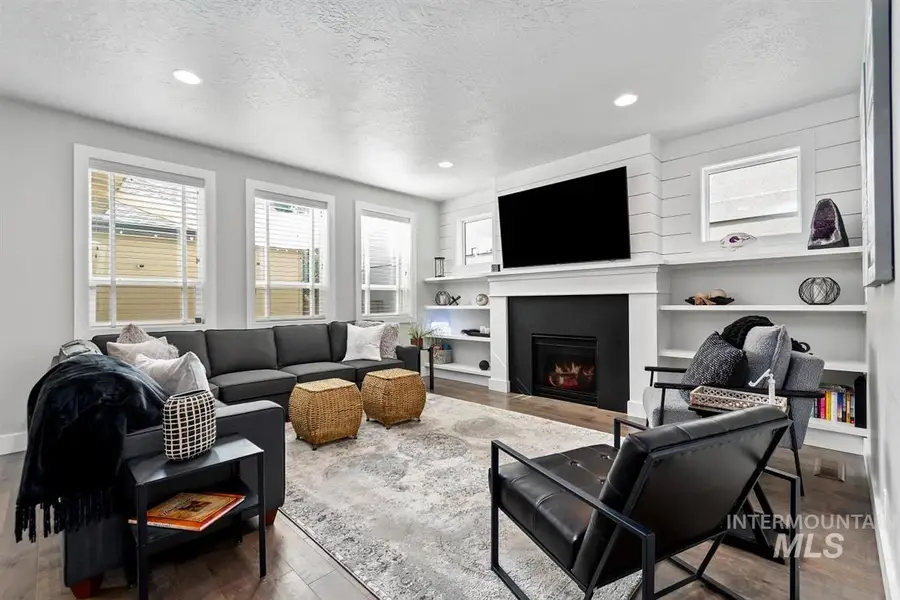 3042 S Shadywood Way, Boise, ID 83716 - #3