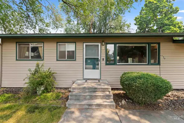 2816 N Innis, Boise, ID 83703