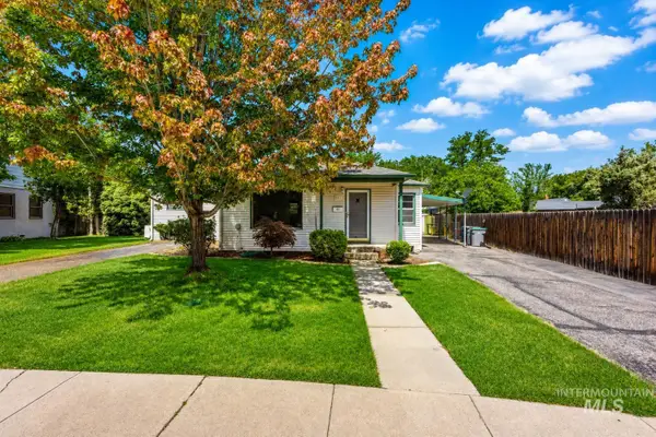611 N Riverview Dr, Boise, ID 83712
