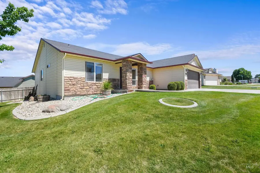 538 W Palmer Dr., Nampa, ID 83686 - #3