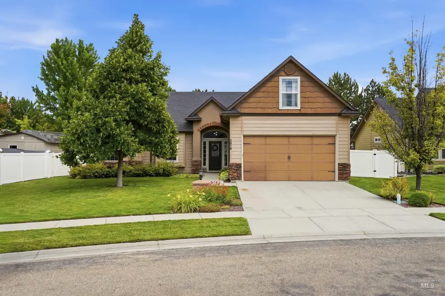 3914 S Raintree, Nampa, ID 83686 - #2