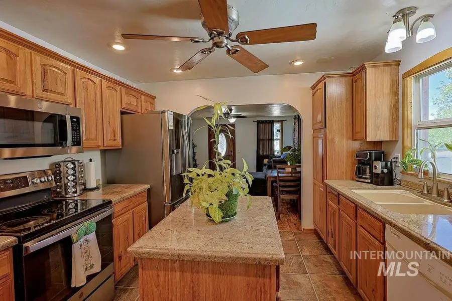 529 7th Ave W, Jerome, ID 83338 - #2