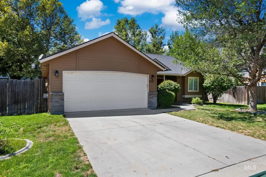 3527 N Maplestone Ave, Meridian, ID 83646 - #2