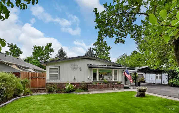 2206 S Manitou Ave, Boise, ID 83706