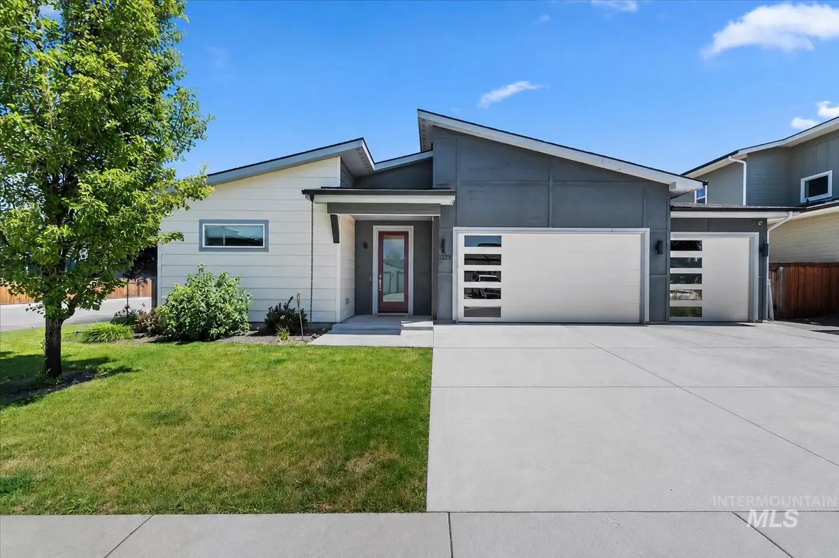 3228 S Annett Ave, Boise, ID 83705 - #1